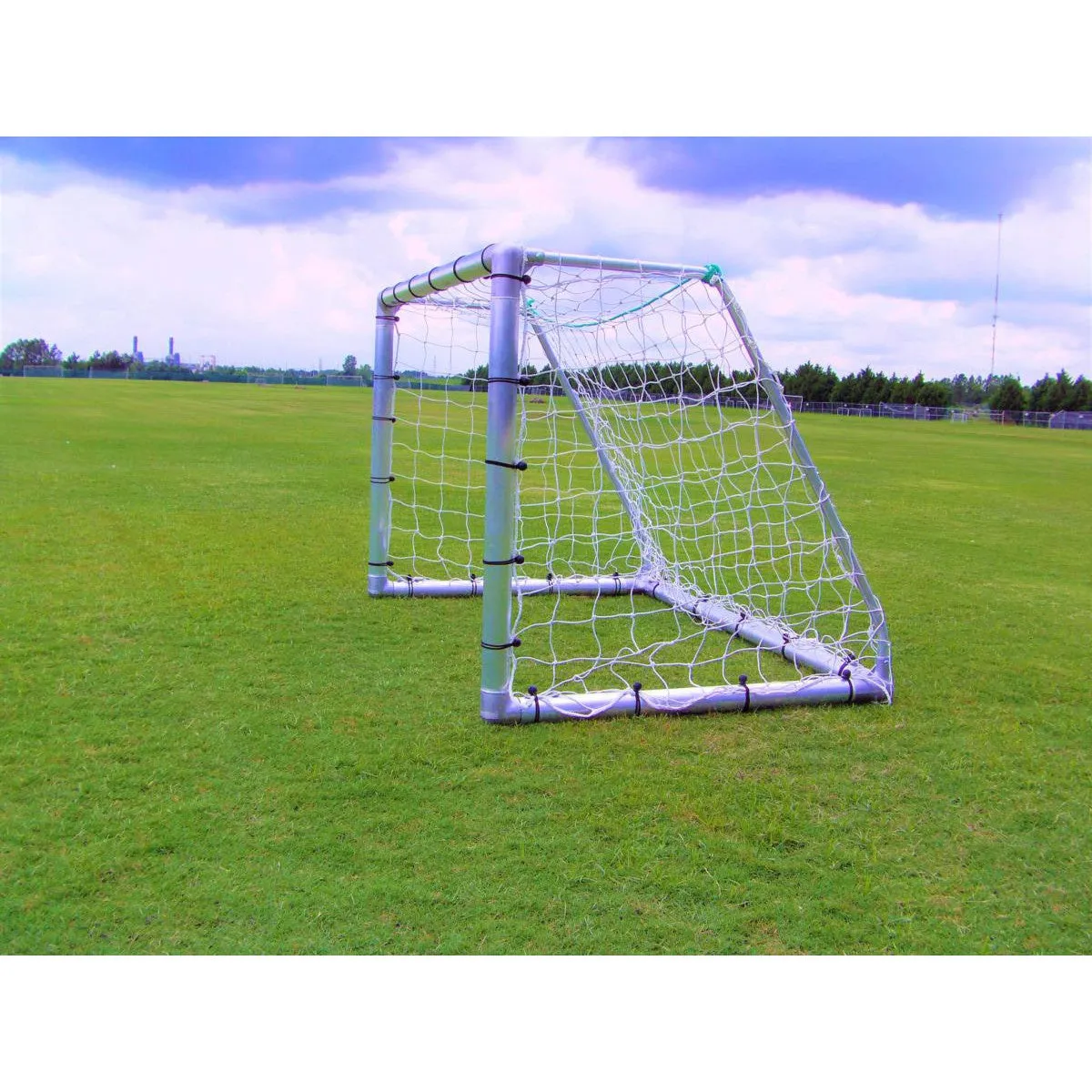 4' x 6' Pevo Economy Series Soccer Goal