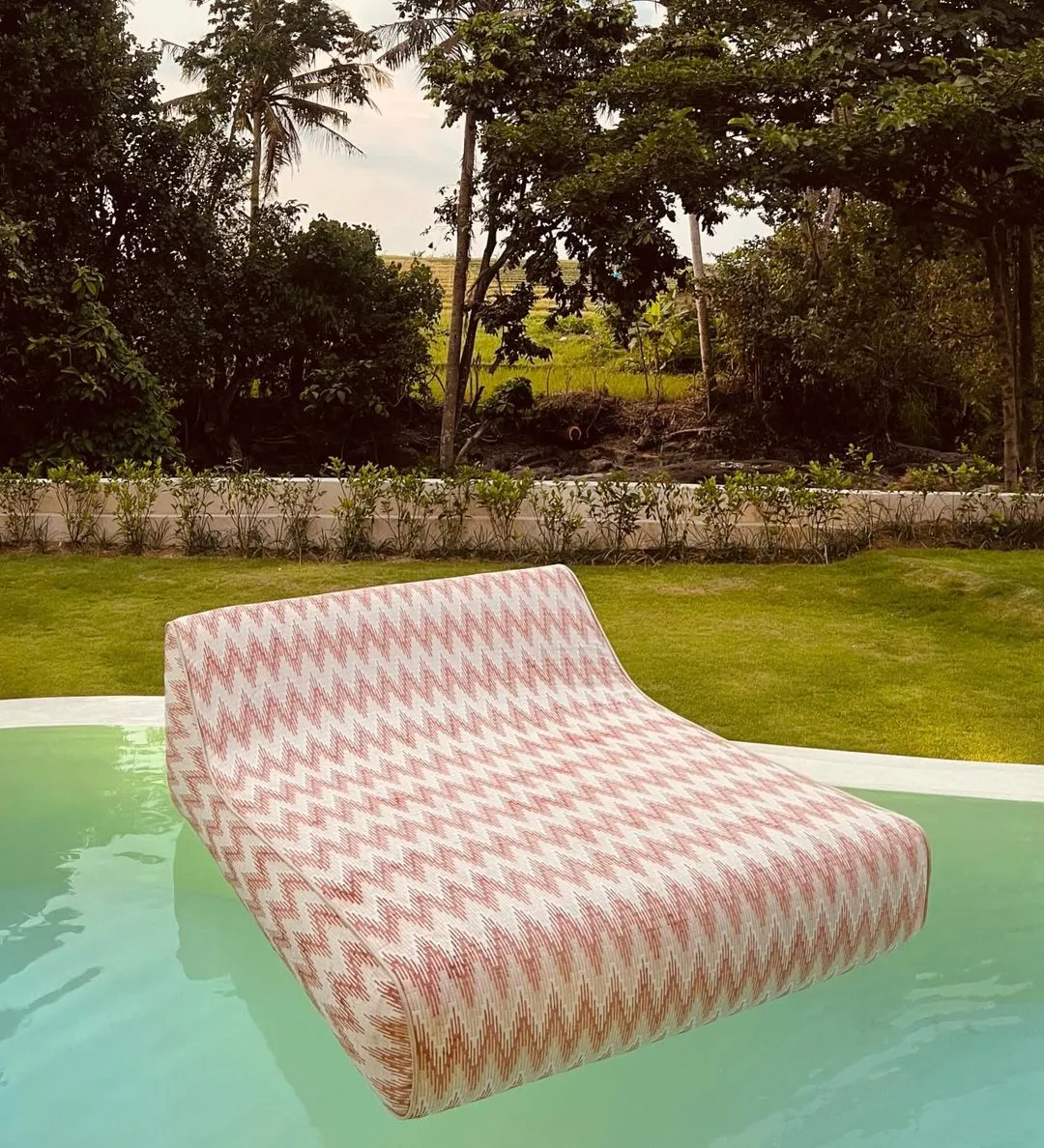 Inflatable Twin Sun Lounger