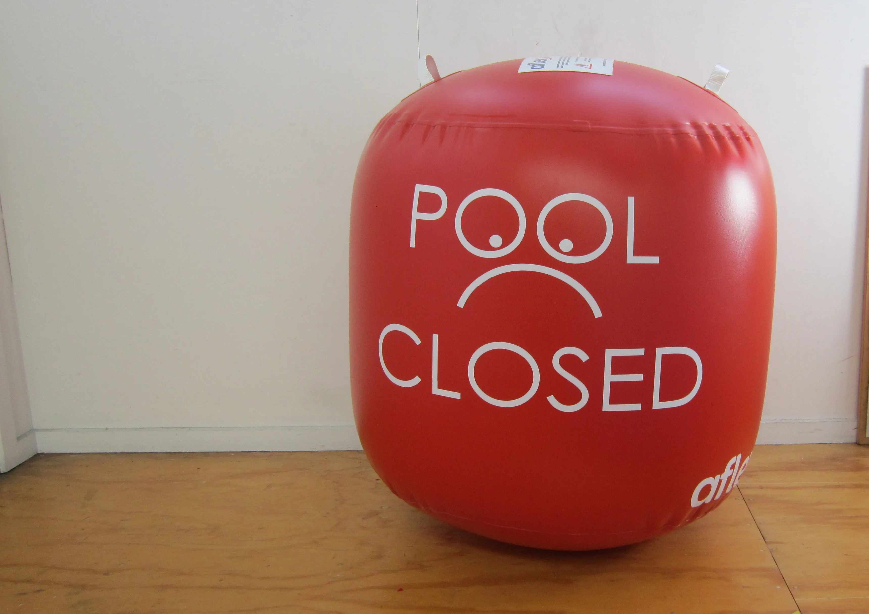 Pool Closed Inflatable